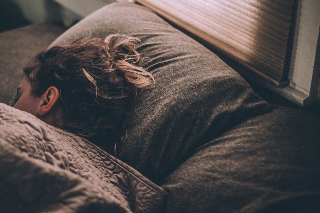 Почему мы всегда хотим спать: причины и способы борьбы