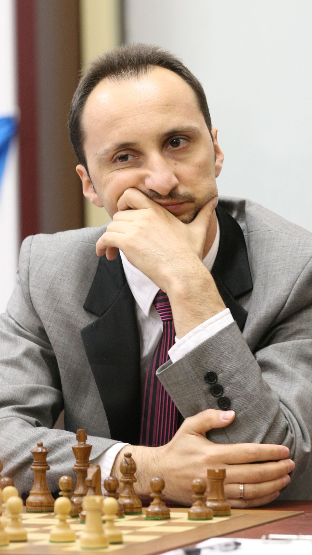 Веселин Топалов