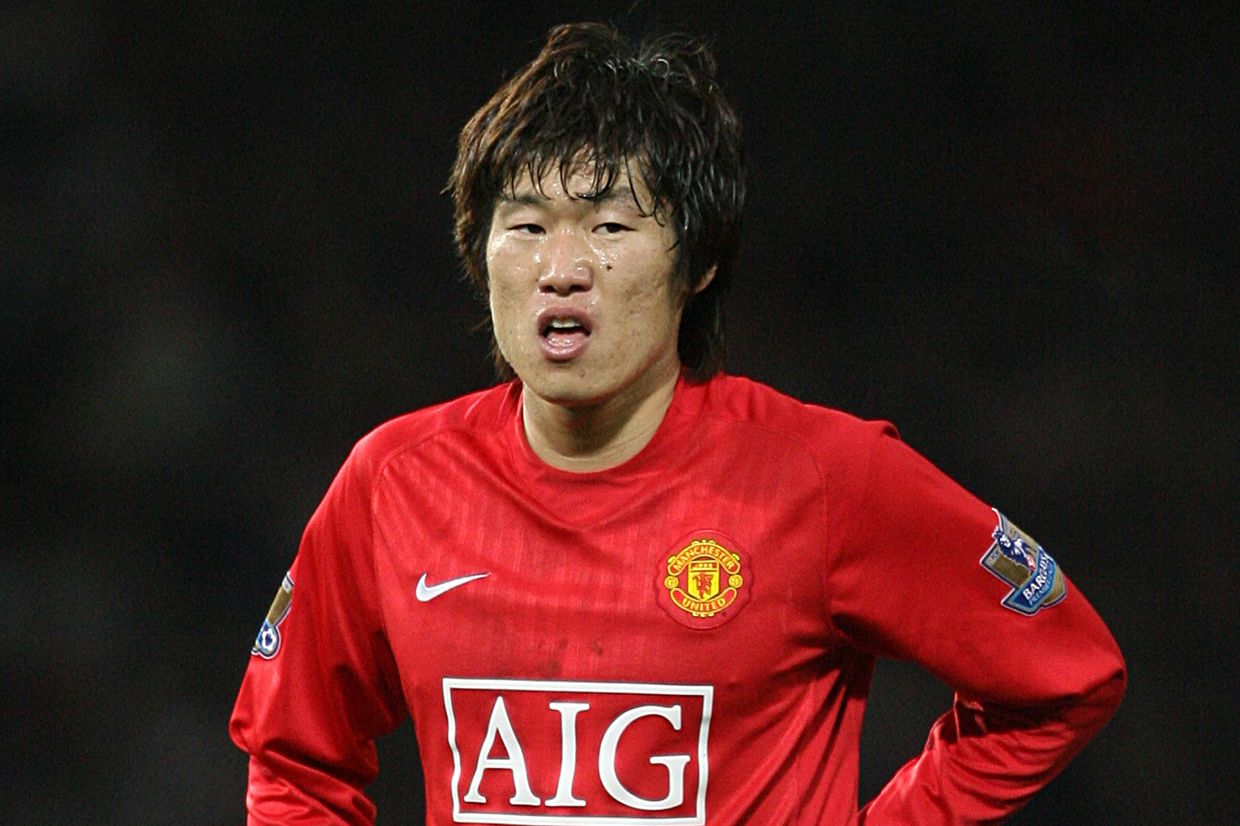 Ти сун. Пак Чжи Сун. Пак Джи Сун футболист. Пак Джи Сун Манчестер Юнайтед. Пак Чжи Сун Манчестер Юнайтед 2008.