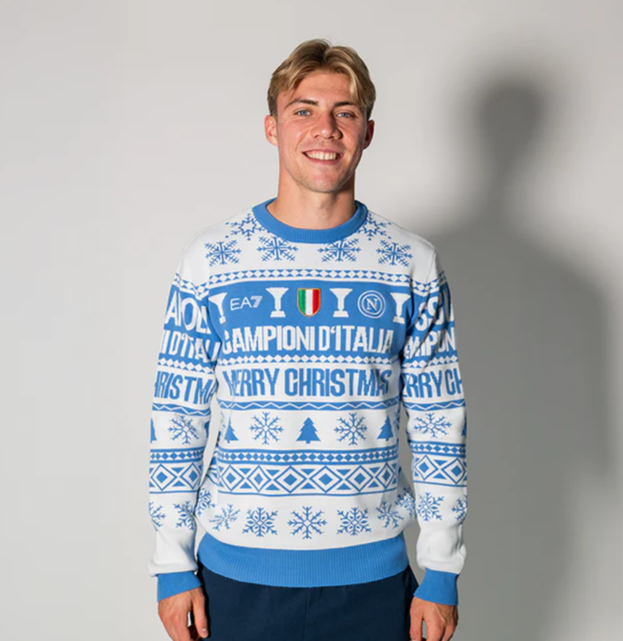 Расмус Хойлунд в свитере «Наполи»