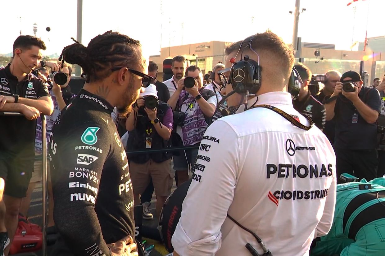 Льюис Хэмилтон и Питер Боннингтон