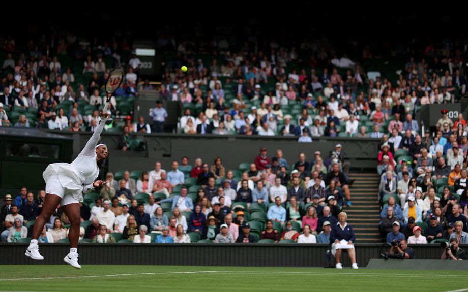 После года отсутствия в WTA Серена Уильямс вернулась на теннисные корты Уимблдона — мир оценил неудачный камбэк