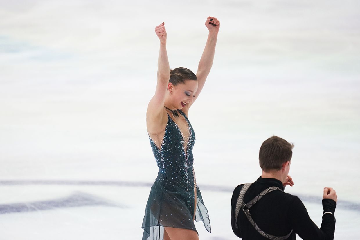 Радость Александры Бойковой после проката произвольной программы на чемпионате Европы
