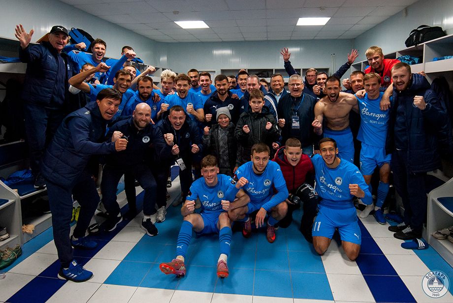 Игроки «Волгаря» (Астрахань)