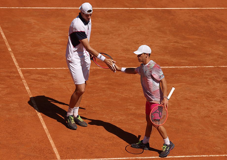 Джон Иснер и Диего Шварцман впервые в паре прошли в финал «Мастерса» — в Риме произвели фурор и стали теннисным мемом