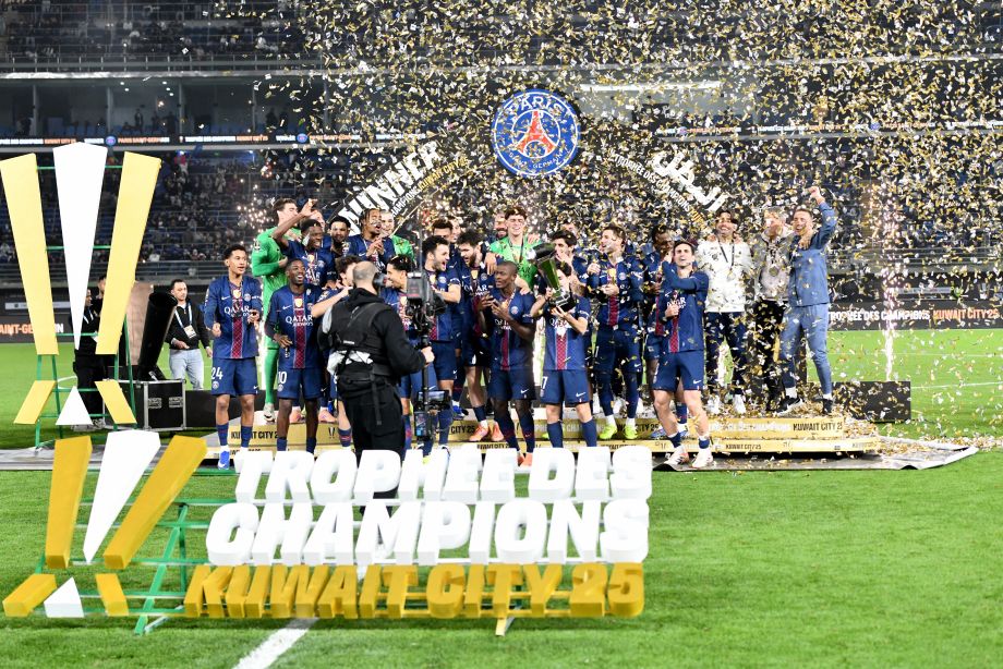 «ПСЖ» празднует победу в Суперкубке Франции