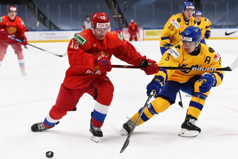 Шведский хоккеист Александер Хольц критиковал сборную России на МЧМ, в итоге шведы прервали рекордную серию из побед