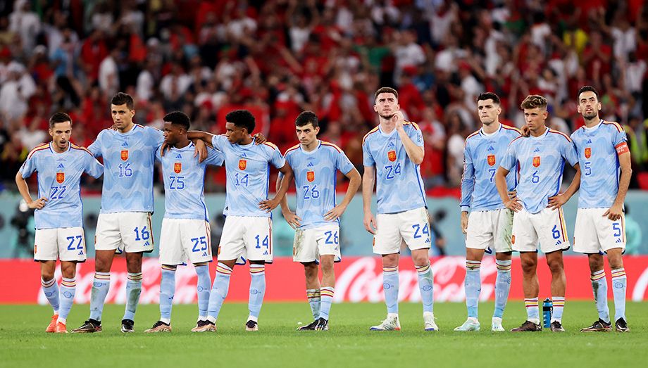 Сборная Испании вылетела с чемпионат мира — 2022 в Катаре: что пишут в  Испании после поражения в 1/8 финала от Марокко - Чемпионат