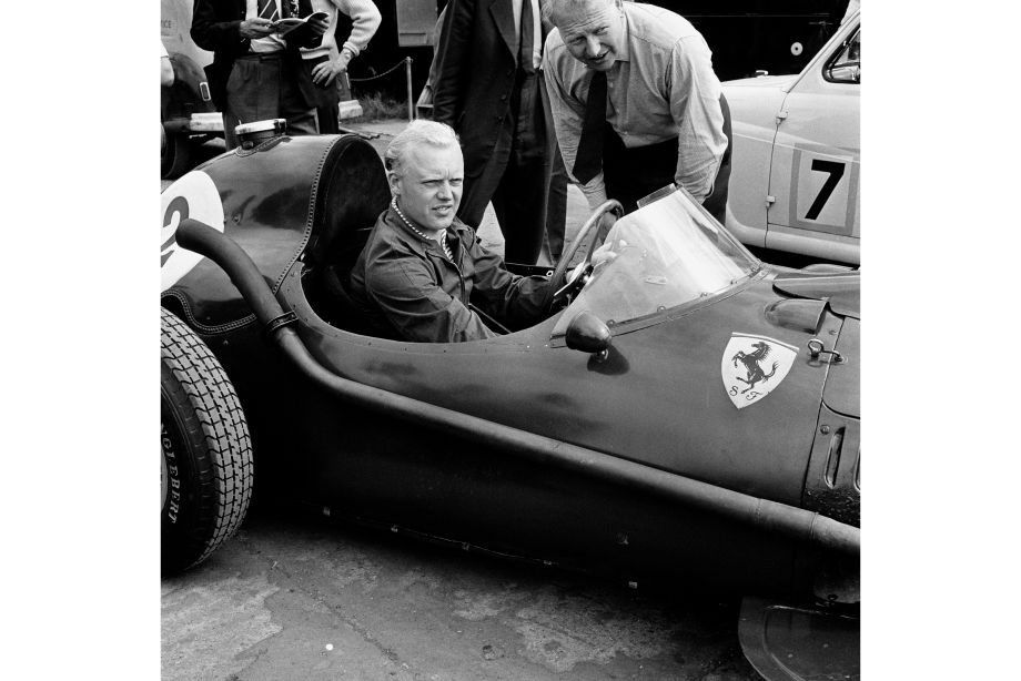 Чемпионы мира, покинувшие Формулу-1: Нико Росберг, Хаккинен, Хант, Стюарт, Хоторн, Шумахер Чемпионы мира, покинувшие Формулу-1: Нико Росберг, Хаккинен, Хант, Стюарт, Хоторн, Шумахер