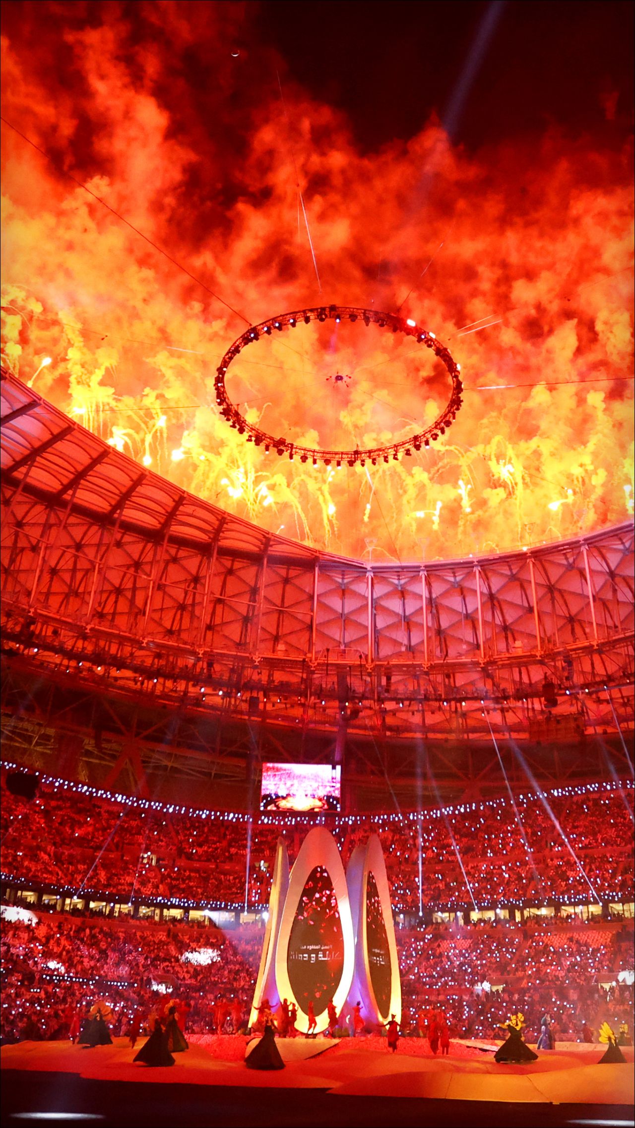Невероятная церемония открытия Кубка Азии. Фото