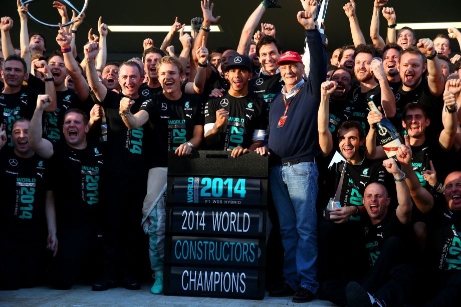 «Мерседес» празднует чемпионство в сезоне-2014