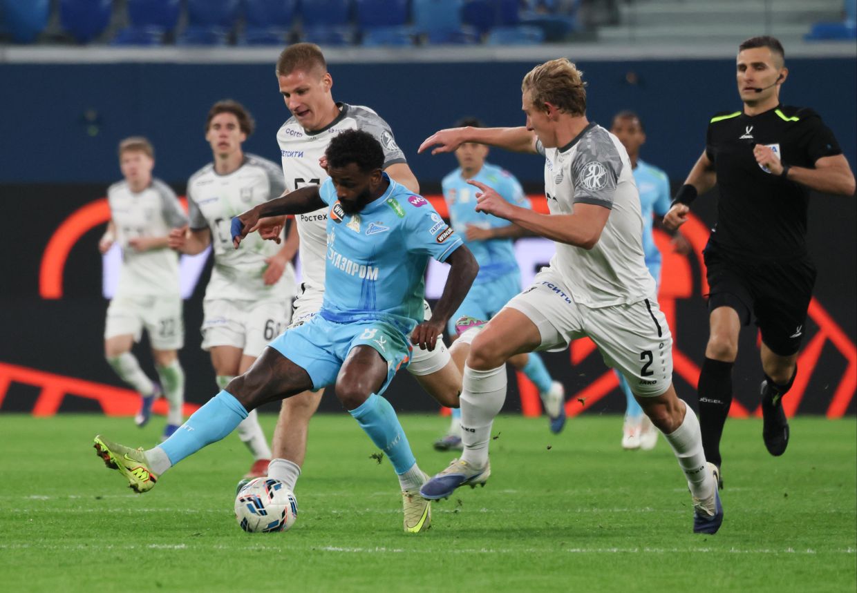 «Балтика» не удержала «Зенит»