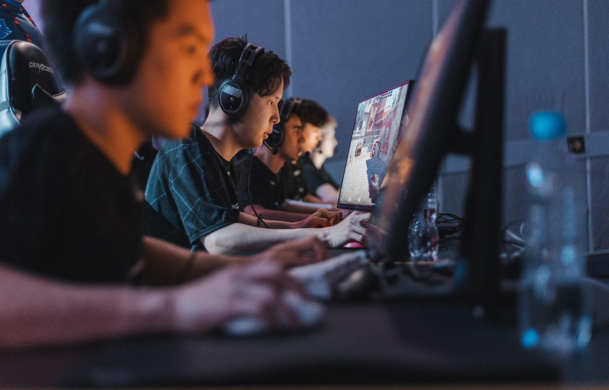 В прошлом году ЧР по Counter-Strike выиграла якутская HOTU — а совсем недавно клуб дебютировал на большой сцене в рамках PGL Astana — 2025