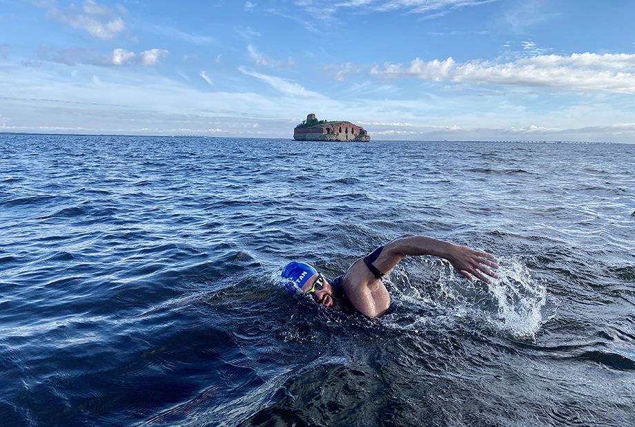 Заплыв в кронштадте 2024. Заплыв. Заплыв в кронштадте 2024. Кубок большой невы 2023 по зимнему плаванию. Фото кронштадта в питере дзот.