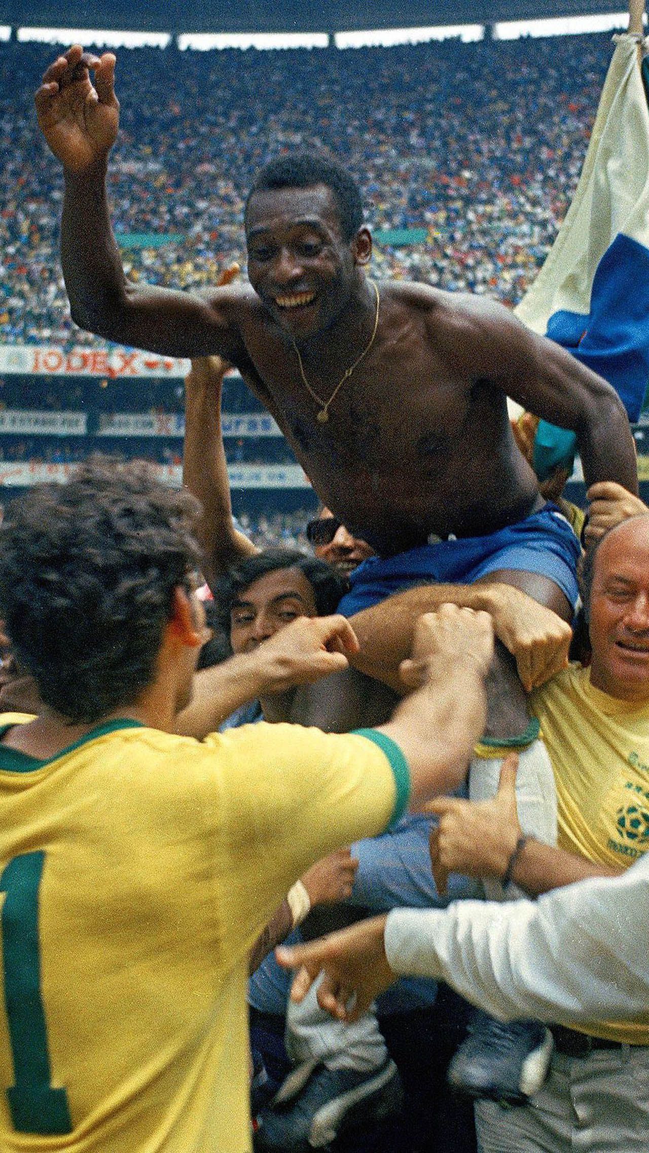 Пеле, сборная Бразилии — 12 голов