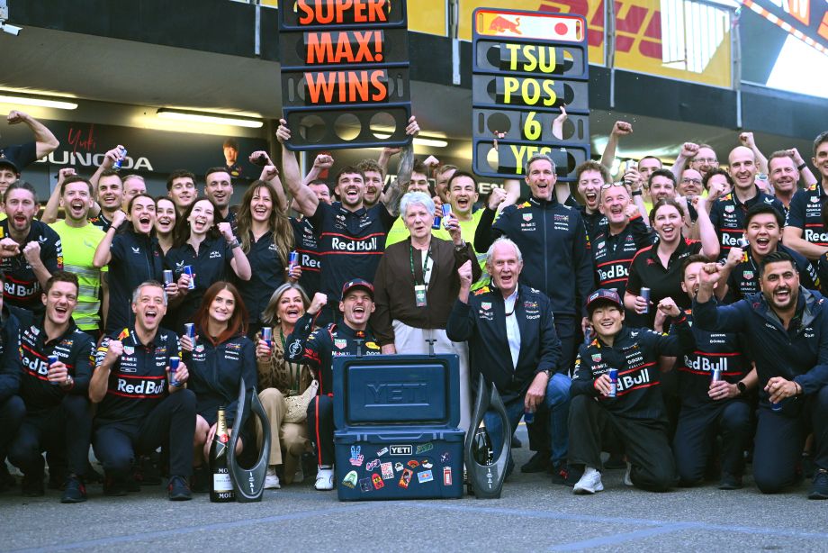 «Ред Булл» празднует успех в Баку