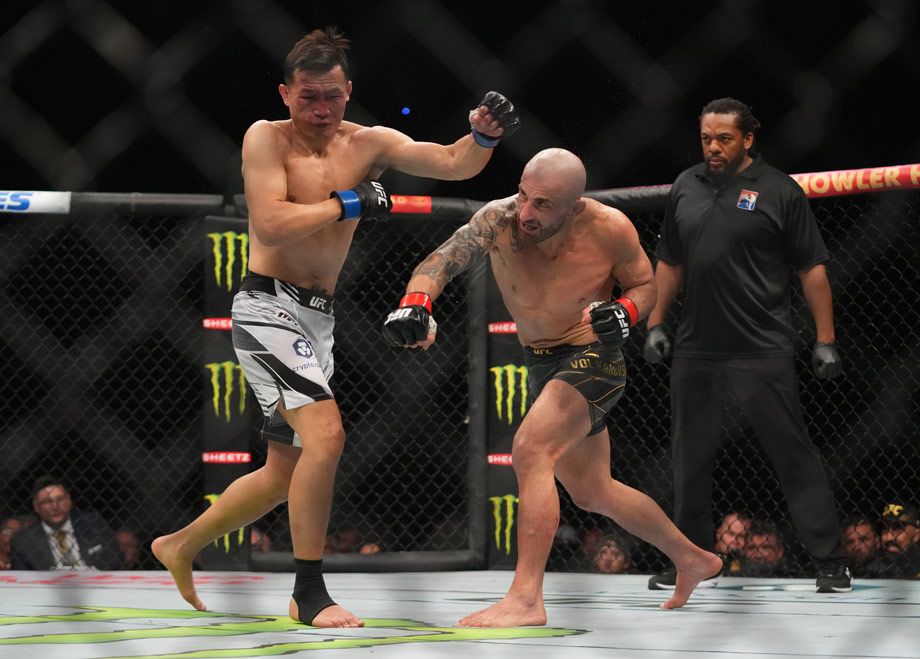 UFC 273: Александр Волкановски одолел Корейского Зомби техническим нокаутом в четвёртом раунде