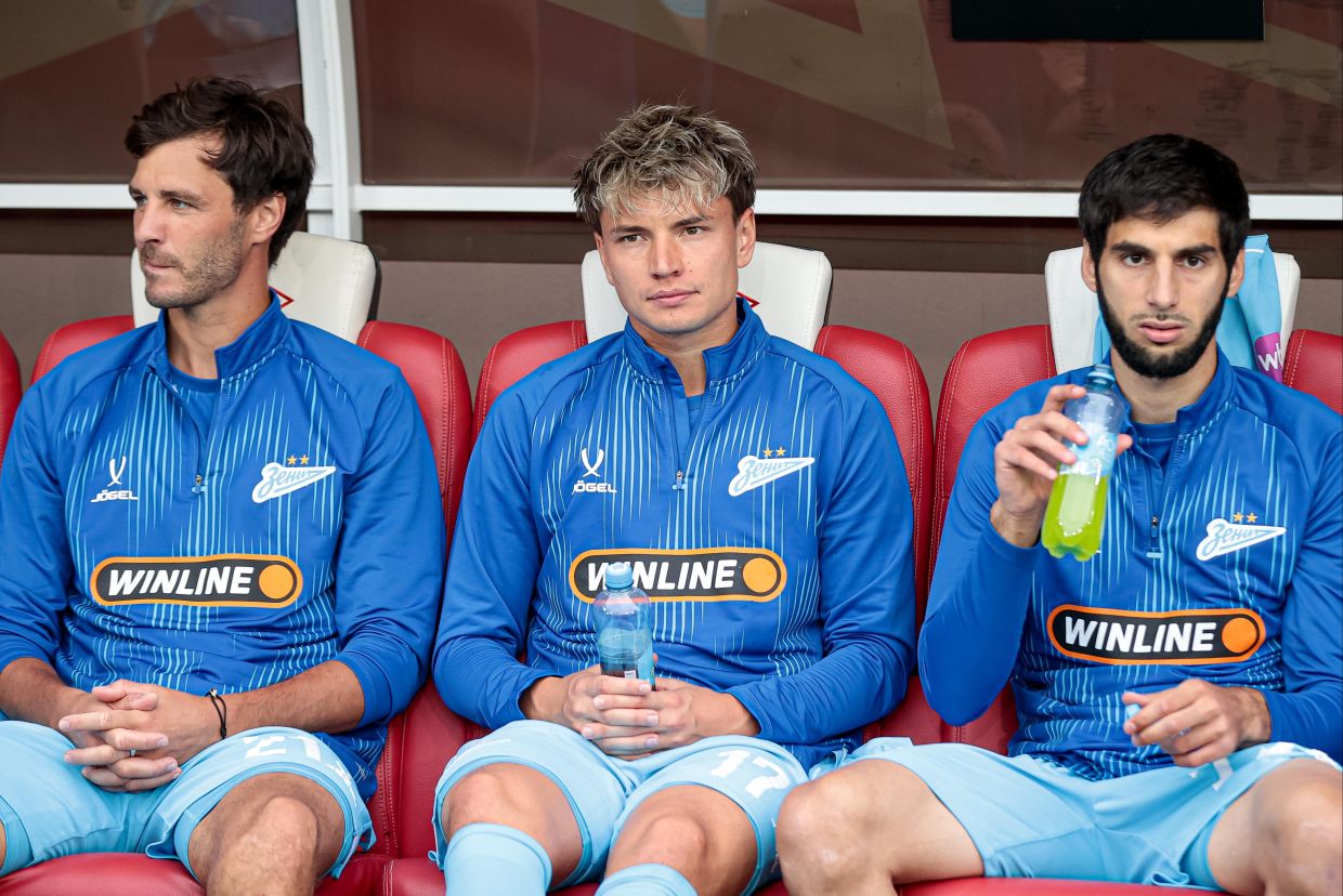 Арсен Адамов (справа)