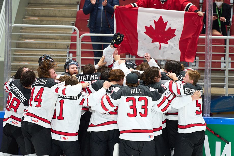 Сборная Канады одержала уникальную победу на чемпионате мира по хоккею — 2021