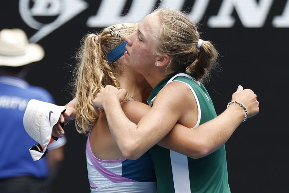 Россиянки Алина Корнеева и Мирра Андреева в финале юниорского Australian Open 2023 устроили триллер, слёзы, эмоции, фото