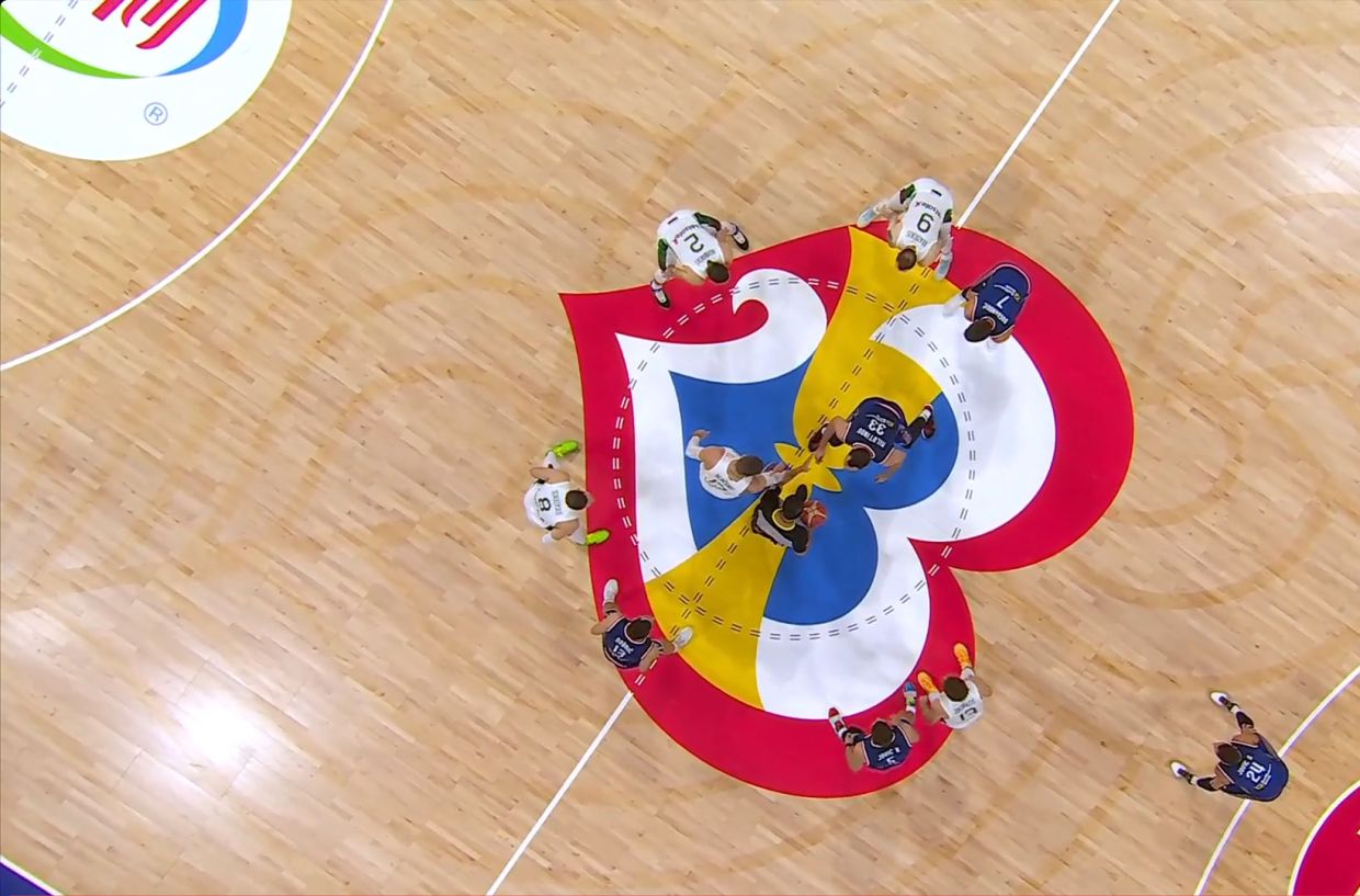 Стартовое вбрасывание