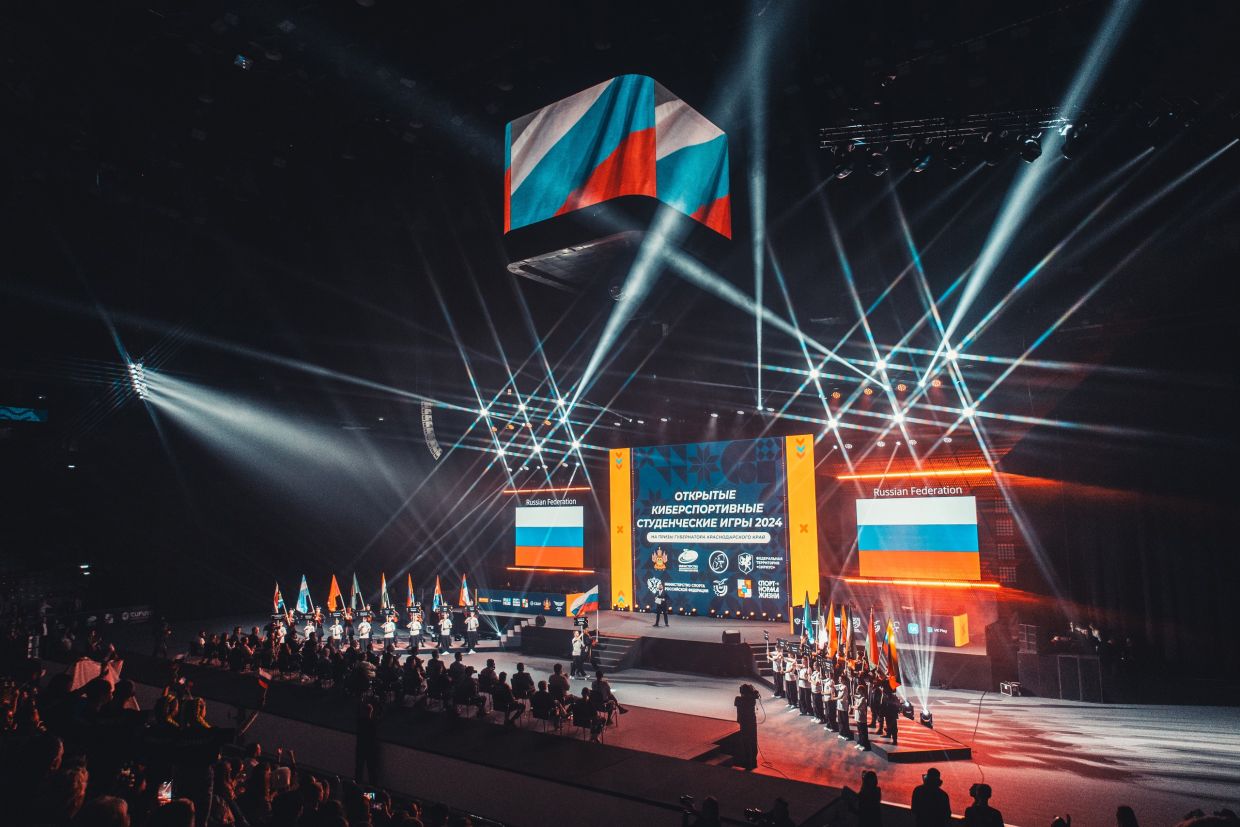 В конце 2024 года ФКС провела крупный студенческий турнир по Dota 2 — участие приняли сборные 40 стран