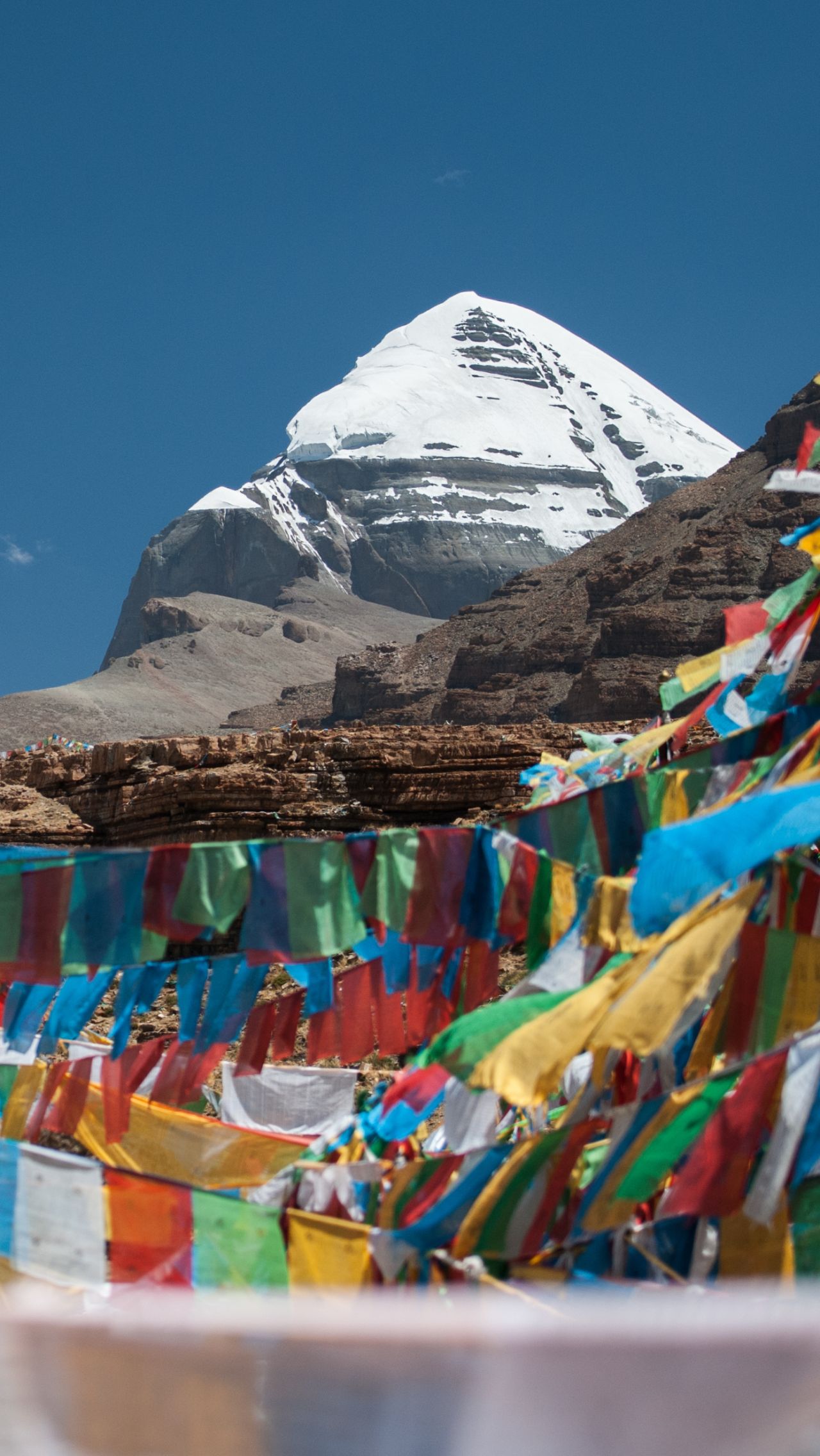 Гора Кайлас на Тибете — одна из восьми непокорённых вершин мира