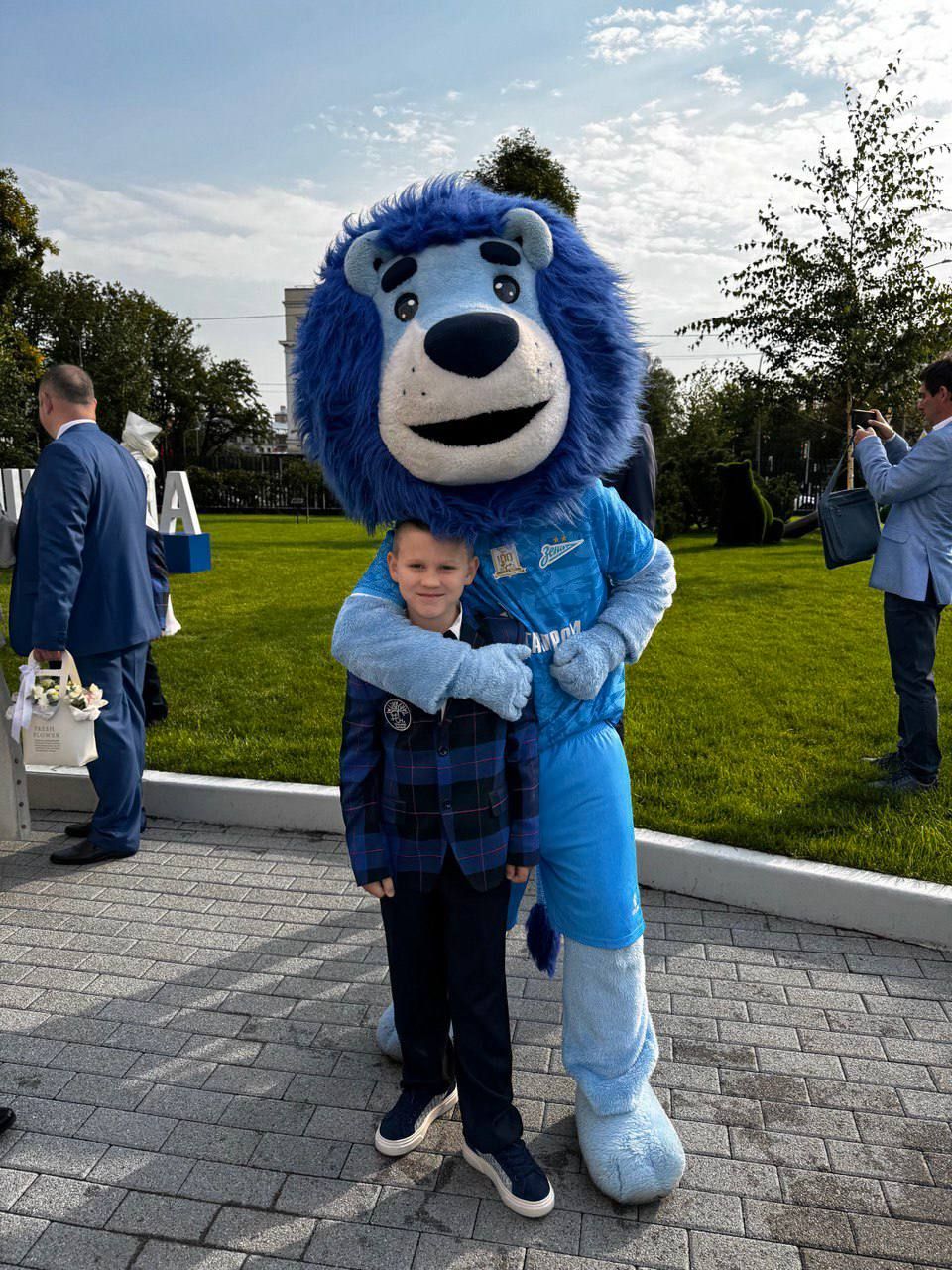 young nude sportирина соболева сын инцест" Соболев опубликовал фото сына с маскотом «Зенита». Ранее мальчик оскорблял клуб - Чемпионат