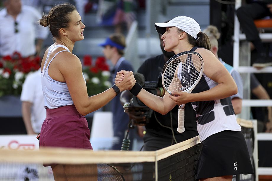 Арина Соболенко и Ига Свёнтек на турнире WTA-1000 в Мадриде в 2023 году