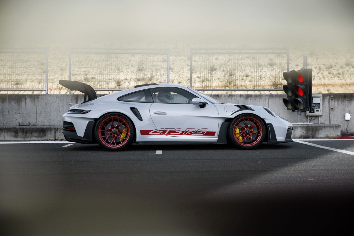 Порше» представила новый спорткар Porsche 911 GT3 RS поколения 992 — фото и  характеристики - Чемпионат