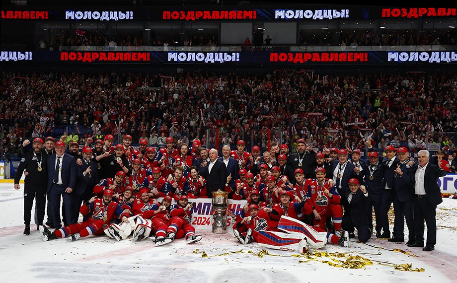 Чемпионский состав «Локомотива» Чемпионский состав «Локомотива»