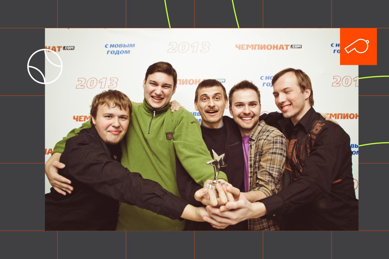 Теннисный отдел «Чемпионата» — 2013: Дмитрий Шахов, Алексей Адамов, Даниил Сальников, Роман Семёнов, Артём Тайманов Теннисный отдел «Чемпионата» — 2013: Дмитрий Шахов, Алексей Адамов, Даниил Сальников, Роман Семёнов, Артём Тайманов