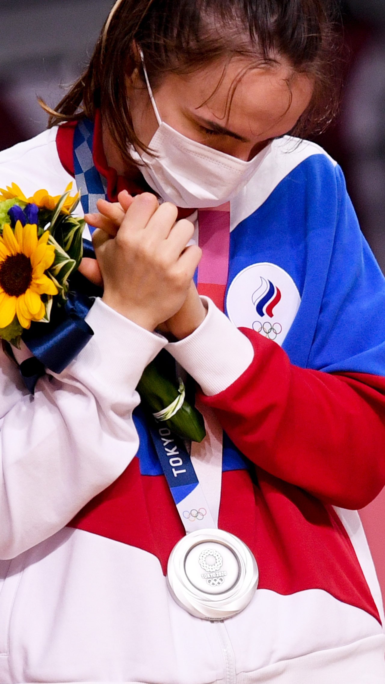 В Токио сразу пять российских команд играли в финалах командных видов спорта. Однако впервые с 2008 года российские команды не завоевали ни одного олимпийского золота.