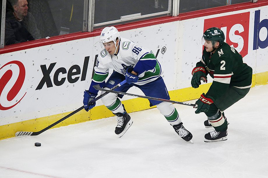 Почему «Ванкувер» проваливает старт сезона НХЛ, в чём проблемы «Кэнакс»