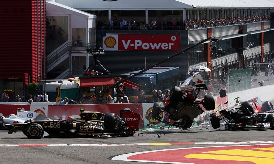 Авария на старте Гран-при Бельгии навсегда останется в памяти болельщиков