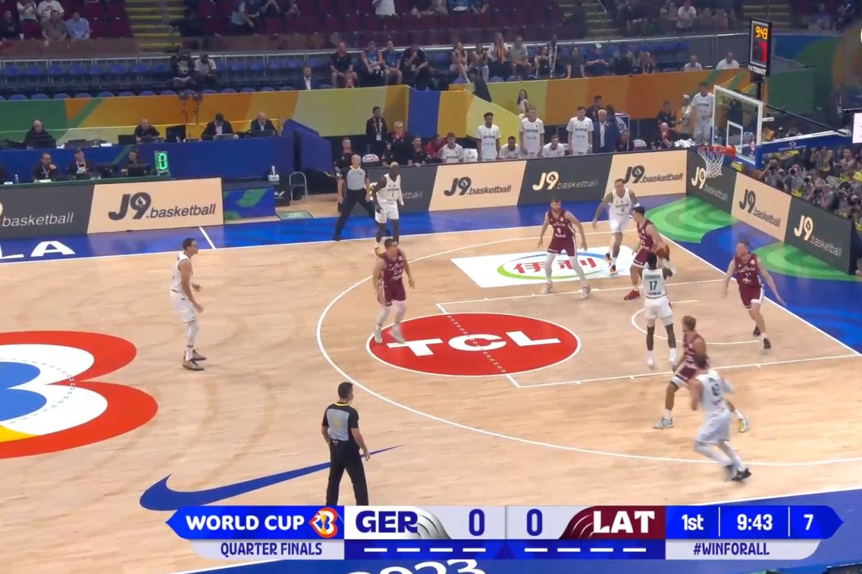 Старт матча