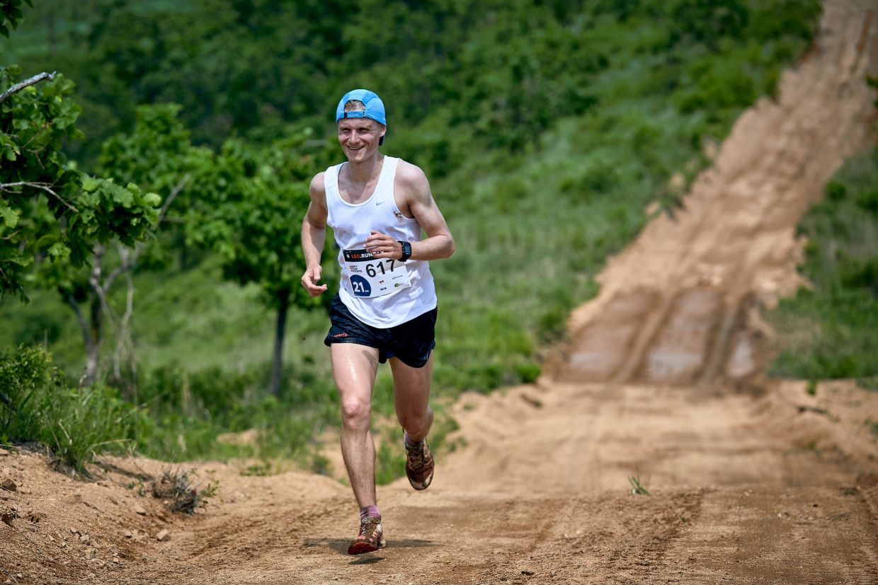 Благотворительный забег. Leo Run. Где бегать в Кисловодске. Постановочные фото бежать.