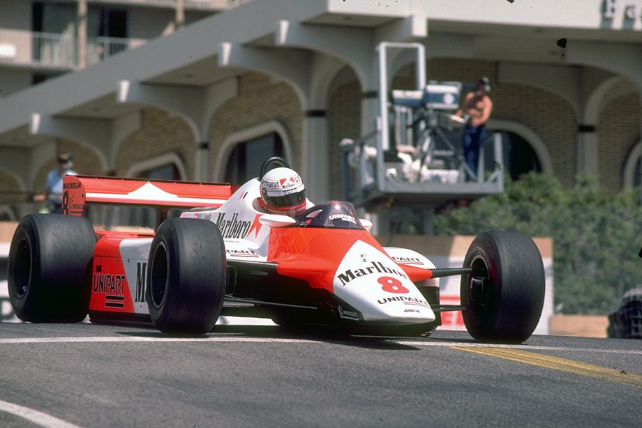 Niki Lauda al volante de un McLaren en 1982
