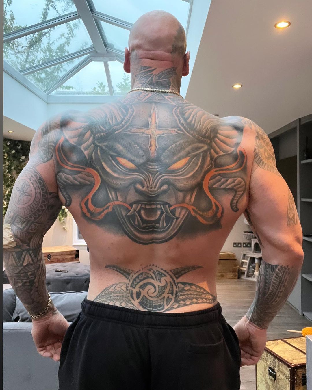 Болезненны ли татуировки на спине?