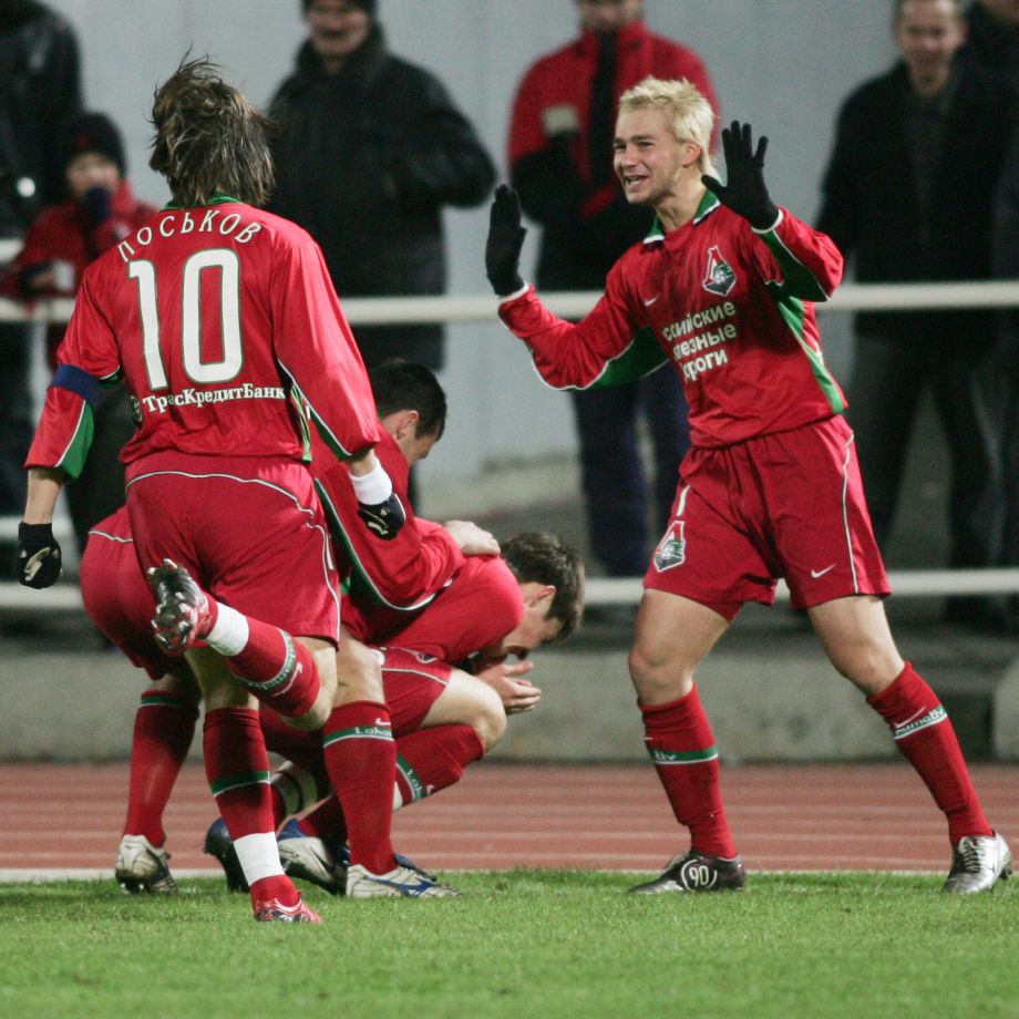 Футболисты «Локомотива» в 2004 году