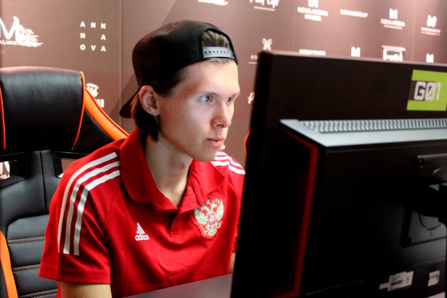 Игрок Сборной России по FIFA — Роберт Ufenok Фахретдинов Игрок Сборной России по FIFA — Роберт Ufenok Фахретдинов