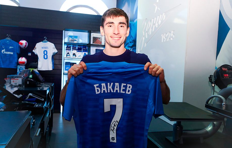 Zelimkhan Bakaev changed Spartak to Zenit Zelimkhan Bakaev changed Spartak to Zenit
