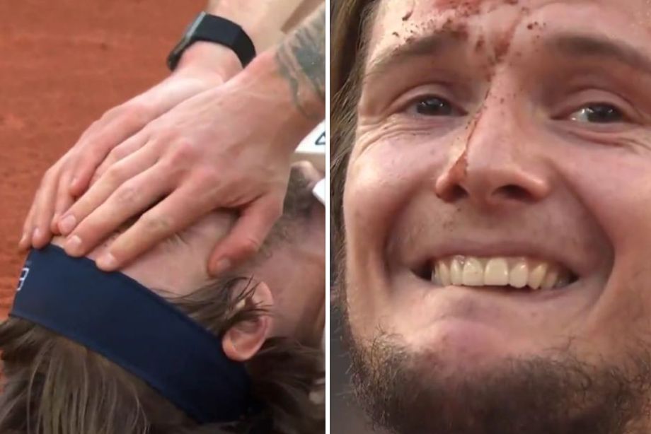 Александр Бублик плачет