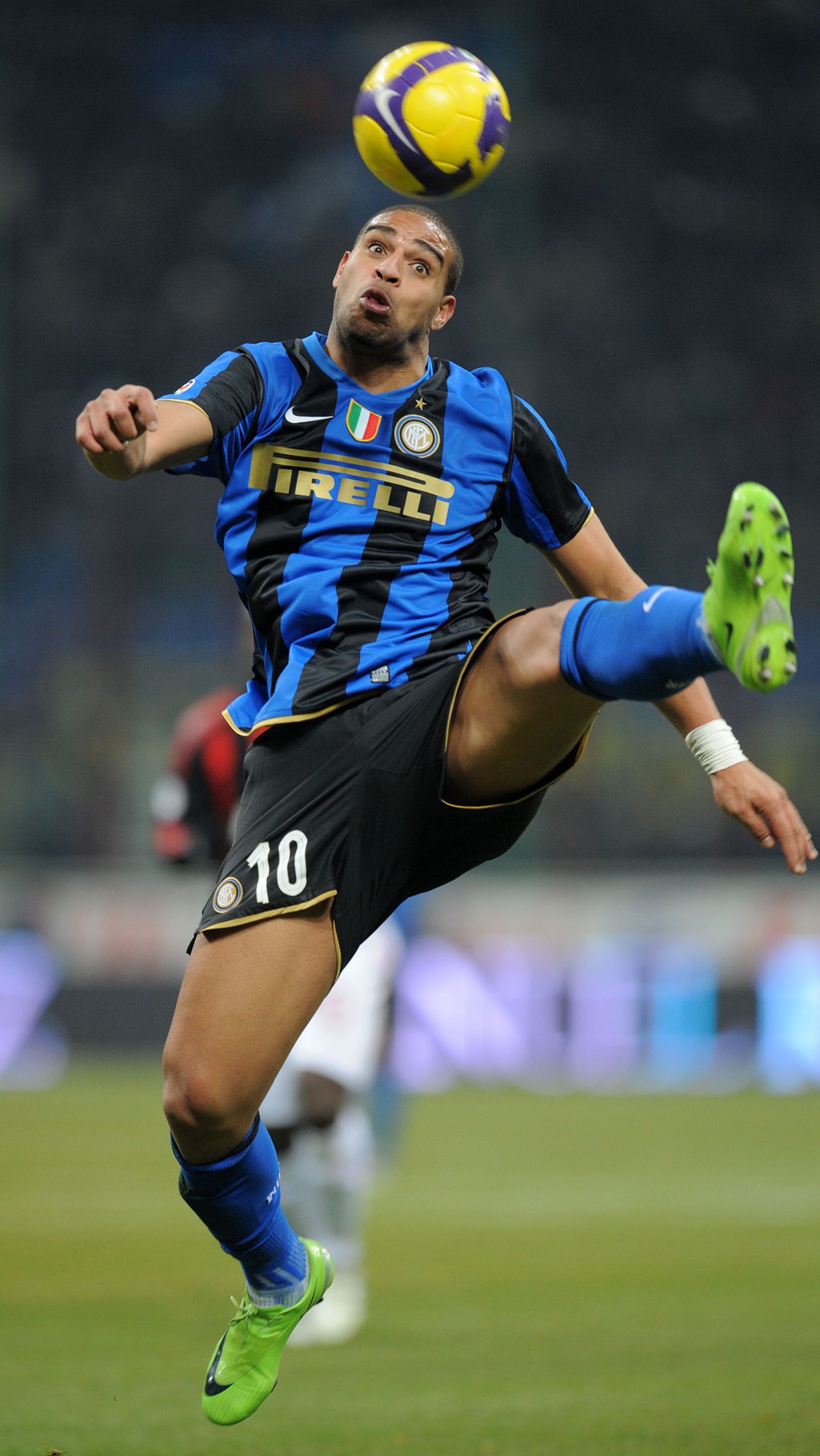 Адриано покинул «Интер» ещё в 2009 году