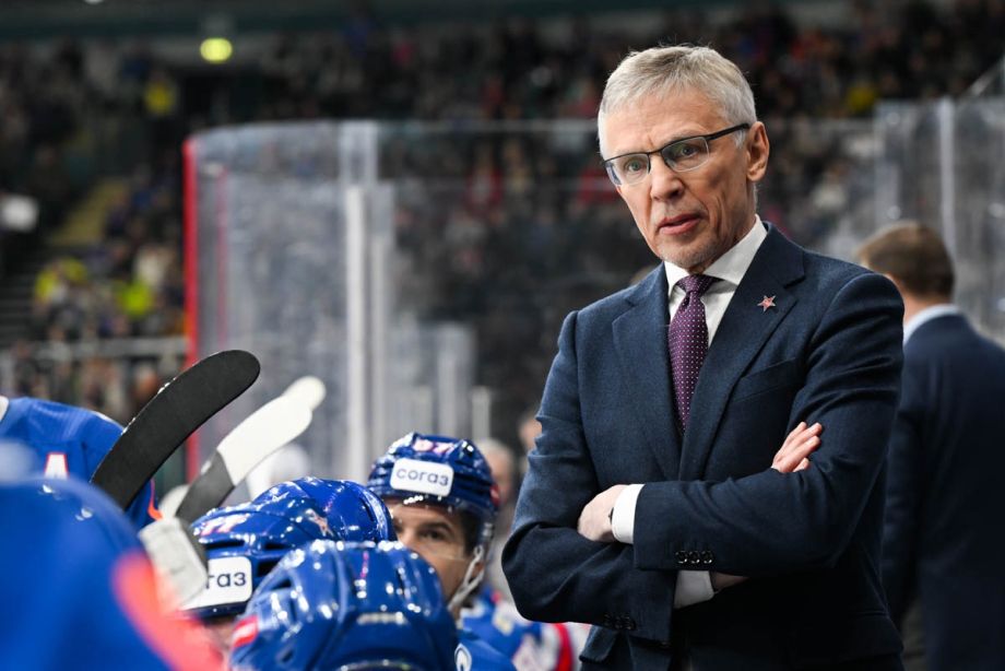 Игорь Ларионов