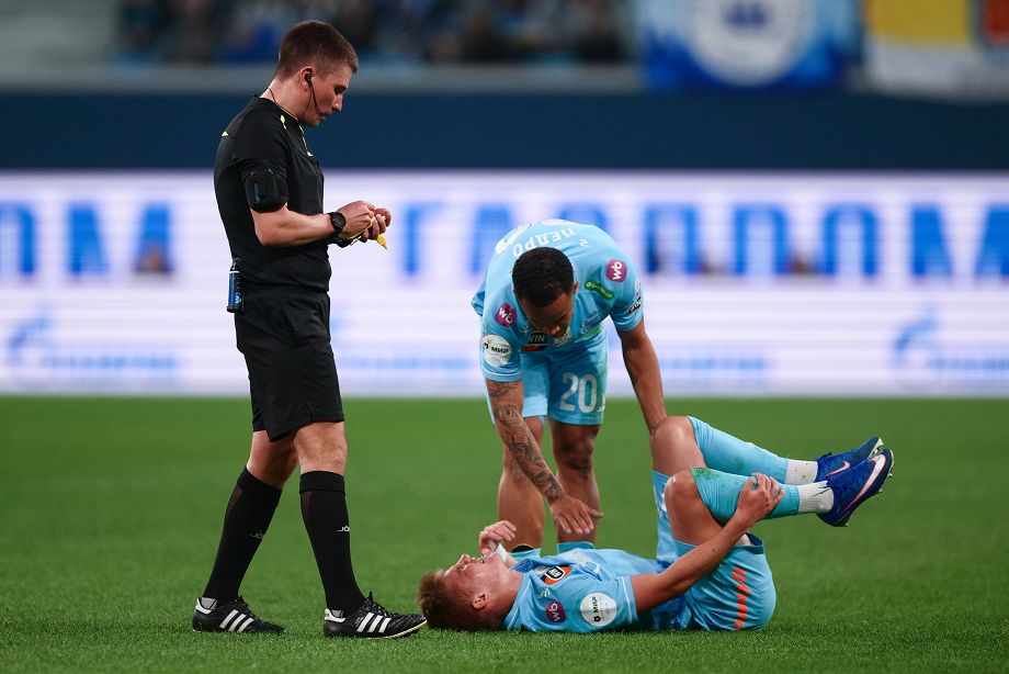 Евгений Буланов в матче «Зенит» — «Ахмат»