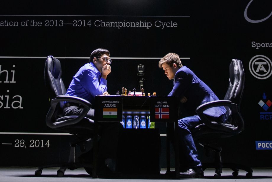 Виши Ананд и Магнус Карлсен во время матча 2014 года