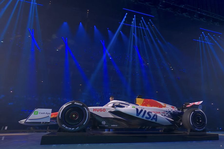 Новая ливрея «Рейсинг Буллз»