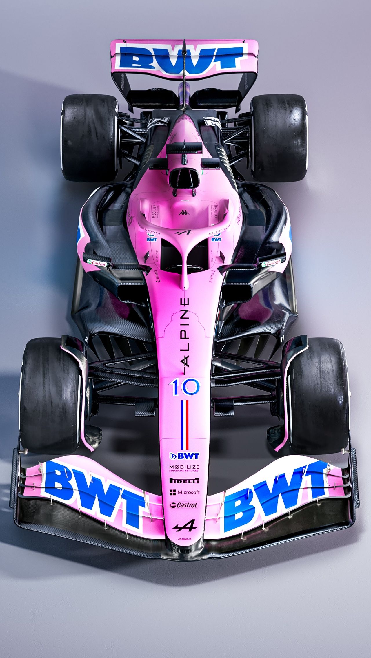 И всё же французам удалось нас удивить: на трёх стартовых Гран-при они будут использовать розовую ливрею в честь титульного спонсора BWT.