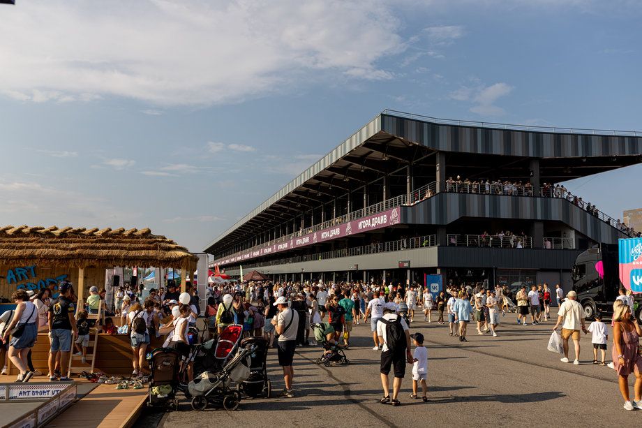 Генеральный директор Игора Драйв Алексей Титов – о планах трассы на 2026 год, ГАРАЖ ФЕСТЕ, Формуле-1 на Игоре Генеральный директор Игора Драйв Алексей Титов – о планах трассы на 2026 год, ГАРАЖ ФЕСТЕ, Формуле-1 на Игоре